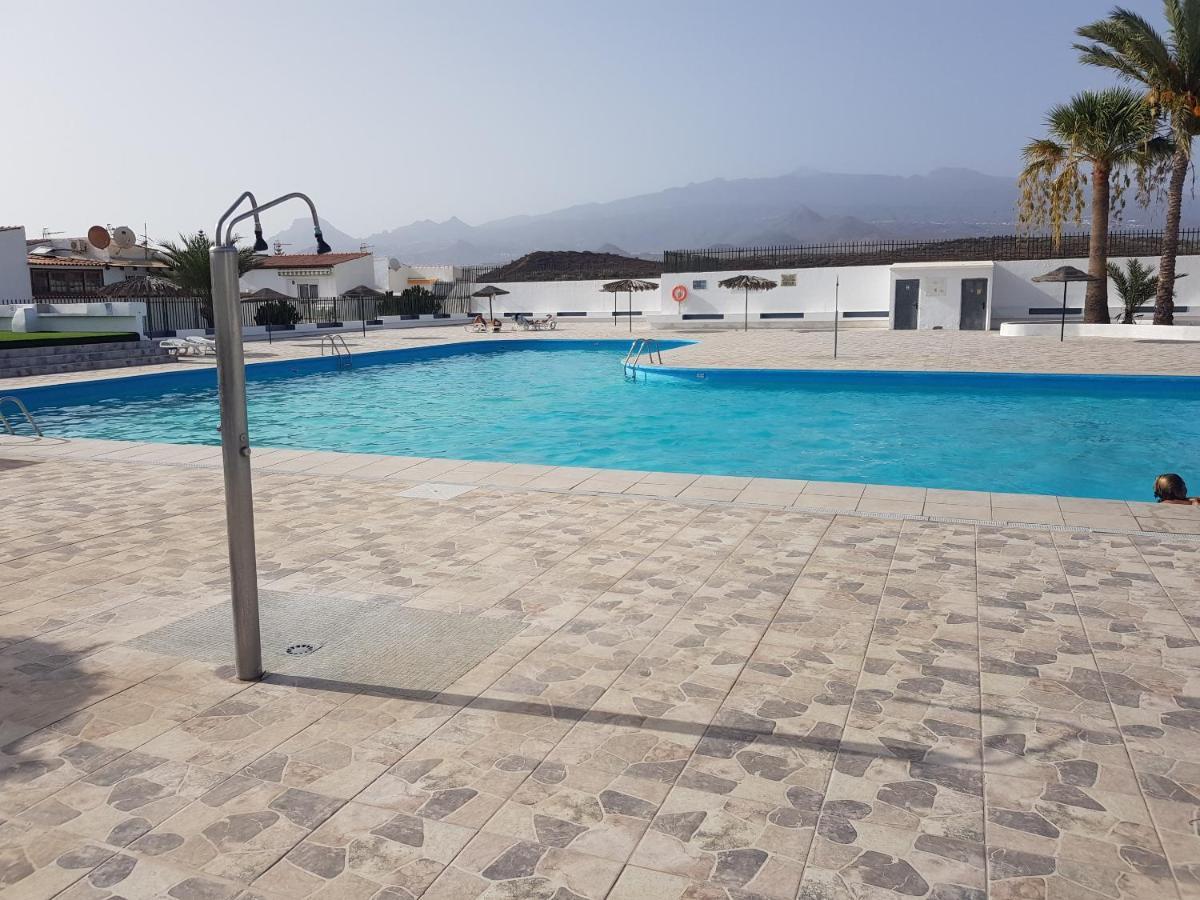 Apartamento Junto A La Piscina อาโรนา ภายนอก รูปภาพ