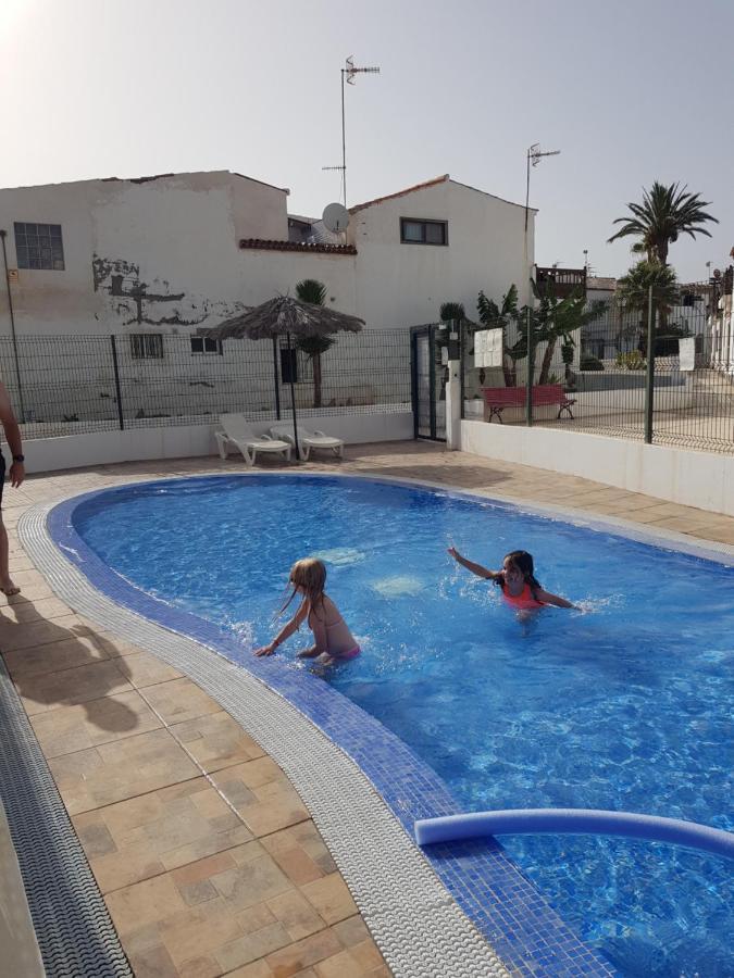 Apartamento Junto A La Piscina อาโรนา ภายนอก รูปภาพ