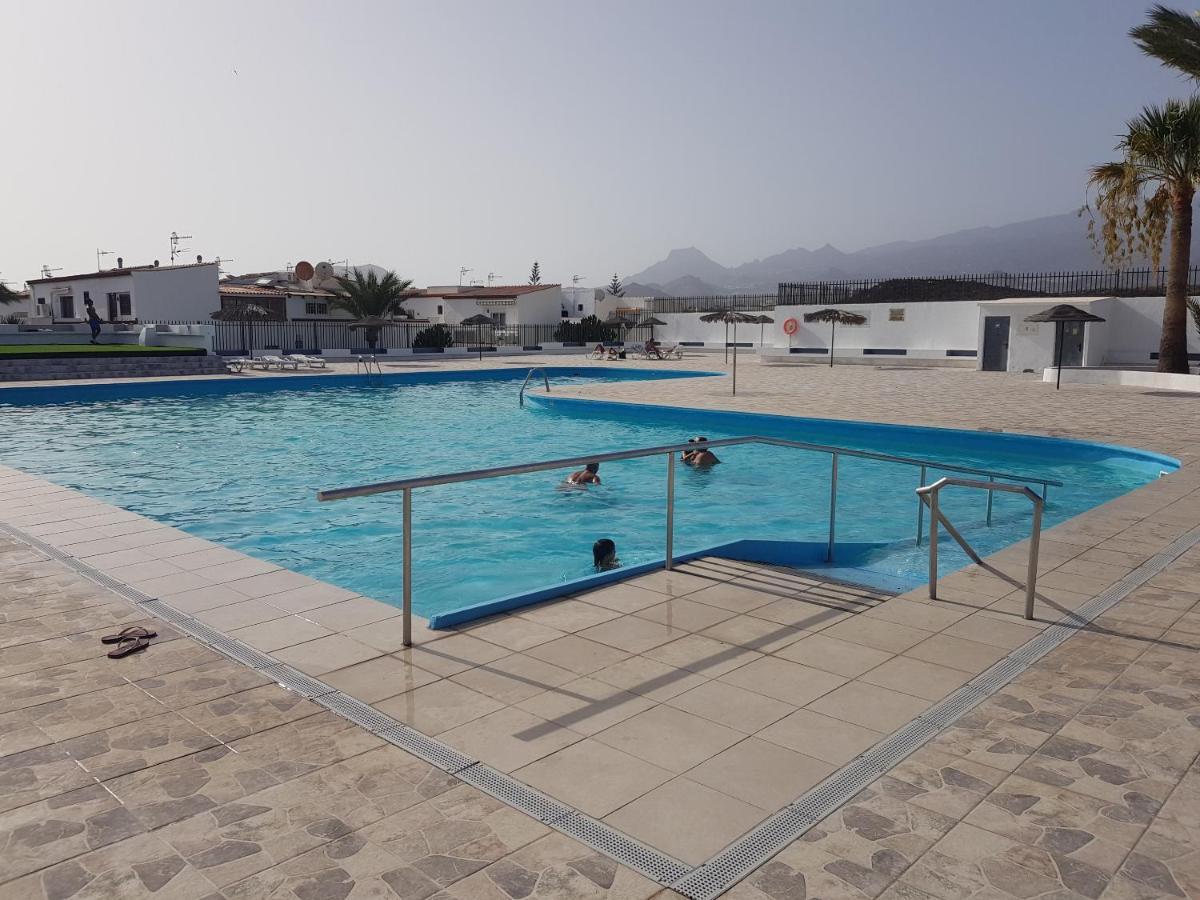 Apartamento Junto A La Piscina อาโรนา ภายนอก รูปภาพ