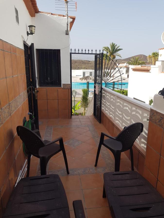 Apartamento Junto A La Piscina อาโรนา ภายนอก รูปภาพ
